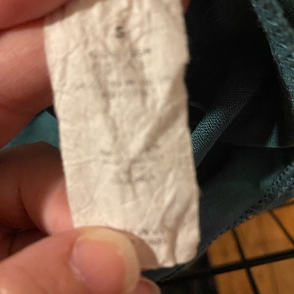 Green envelope Womens green top 3/4 sleeve, size s - Picture 3 of 6